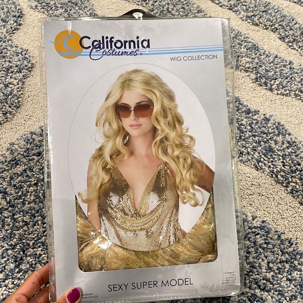 Blonde Wig (costume)
